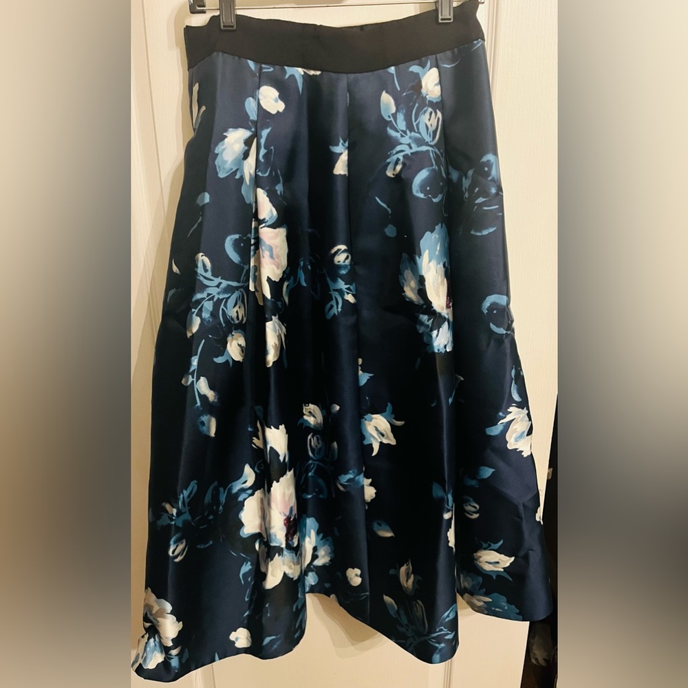 Beautiful flora long skirt